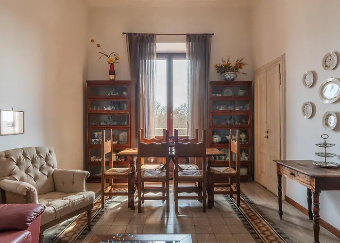 Piazza Vittorio Emanuele II Classic Apartment